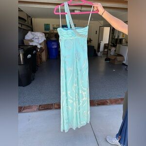 Cache dress